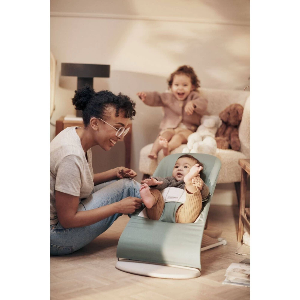 Babybjorn Transat Bébé Balance Soft Vert Sauge Et Gris Clair 3 Babybjorn Transat Bébé Balance Soft Vert Sauge Et Gris Clair – Image 3