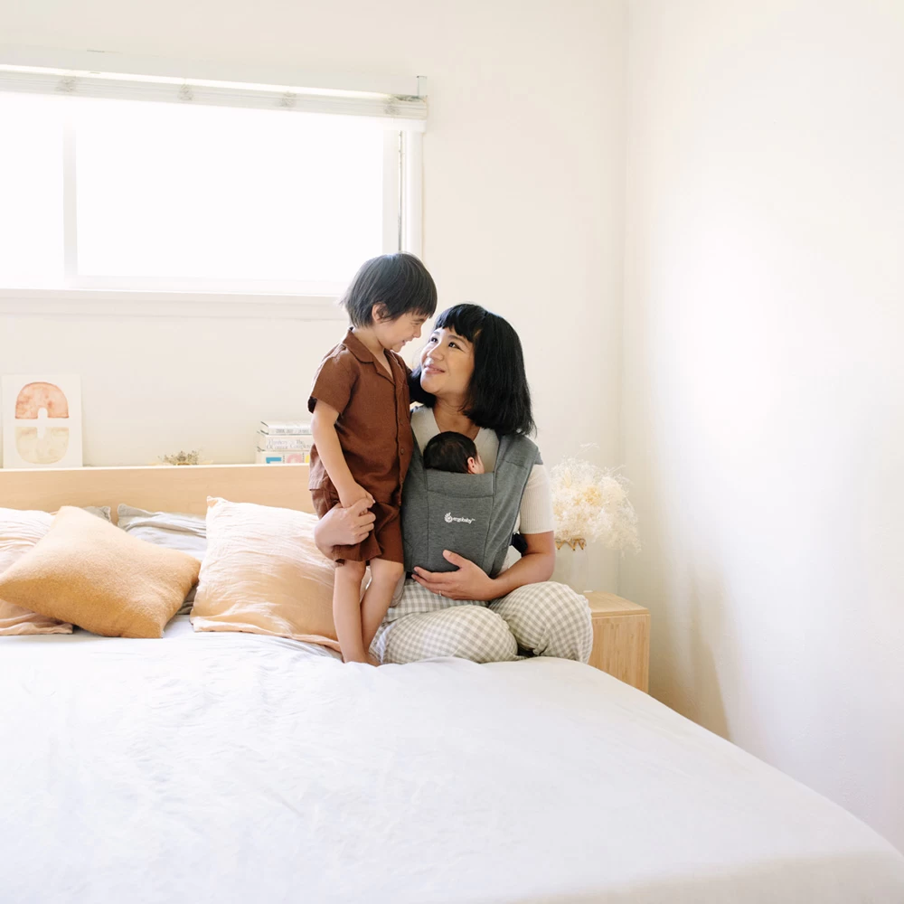 Ergobaby Porte-bébé Embrace Gris 15 Ergobaby Porte-bébé Embrace Gris – Image 15