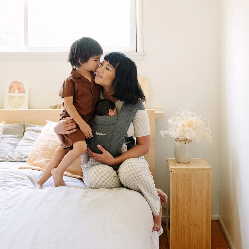 Ergobaby Porte-bébé Embrace Gris 16 Ergobaby Porte-bébé Embrace Gris – Image 16